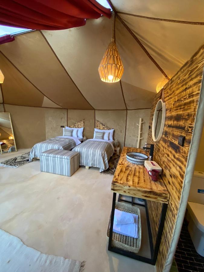 ホテル Sky View Camp メルズーガ エクステリア 写真